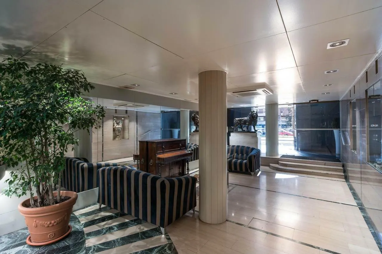 Hotel Catalonia Roma Barcelona