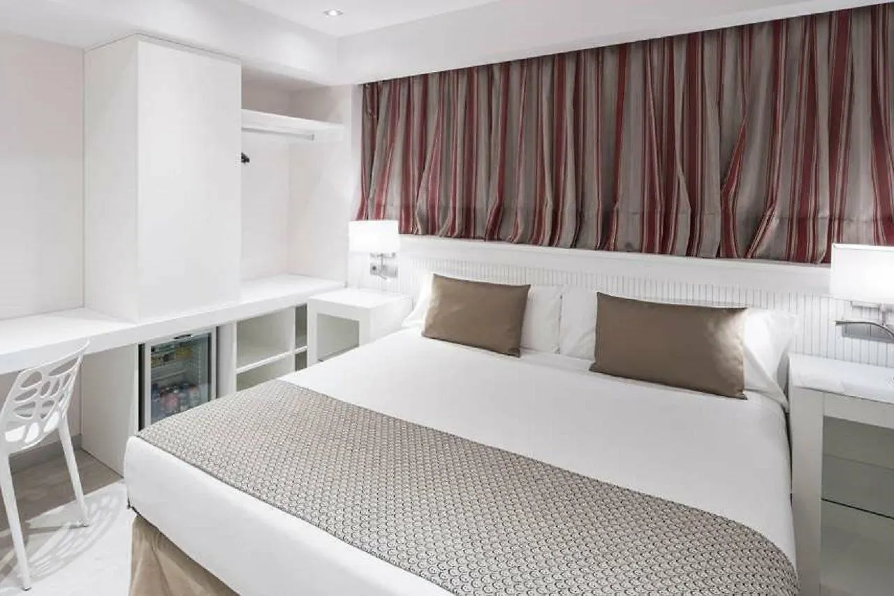 Hotel Catalonia Roma Barcelona 3*,  Hiszpania